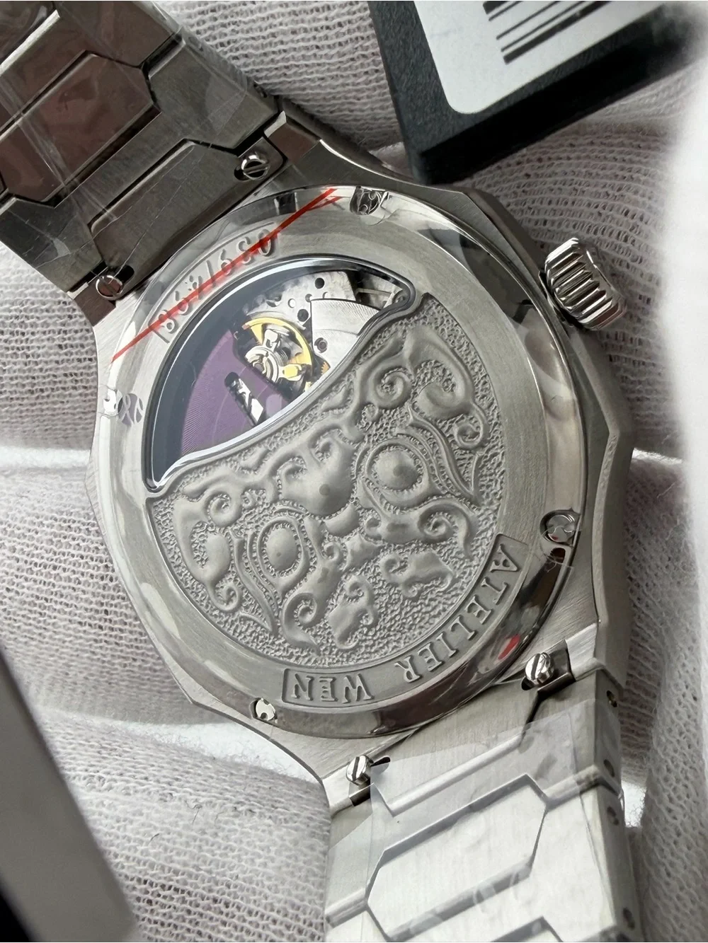 NEW Atelier Wen Mu Expression - Titanium, hand-engraved dial, custom movement